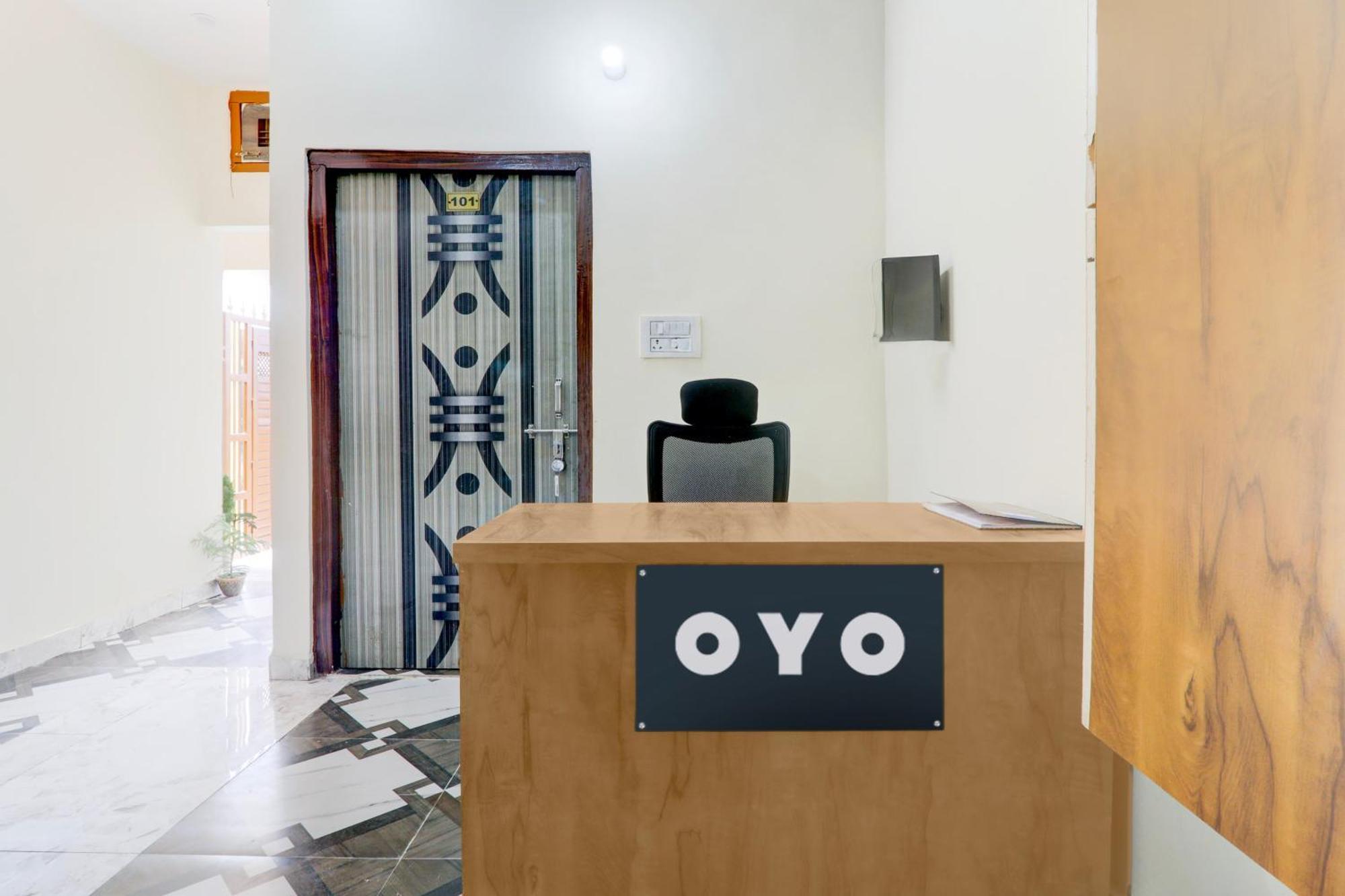 Hotel O Rn Chinhat Kültér fotó