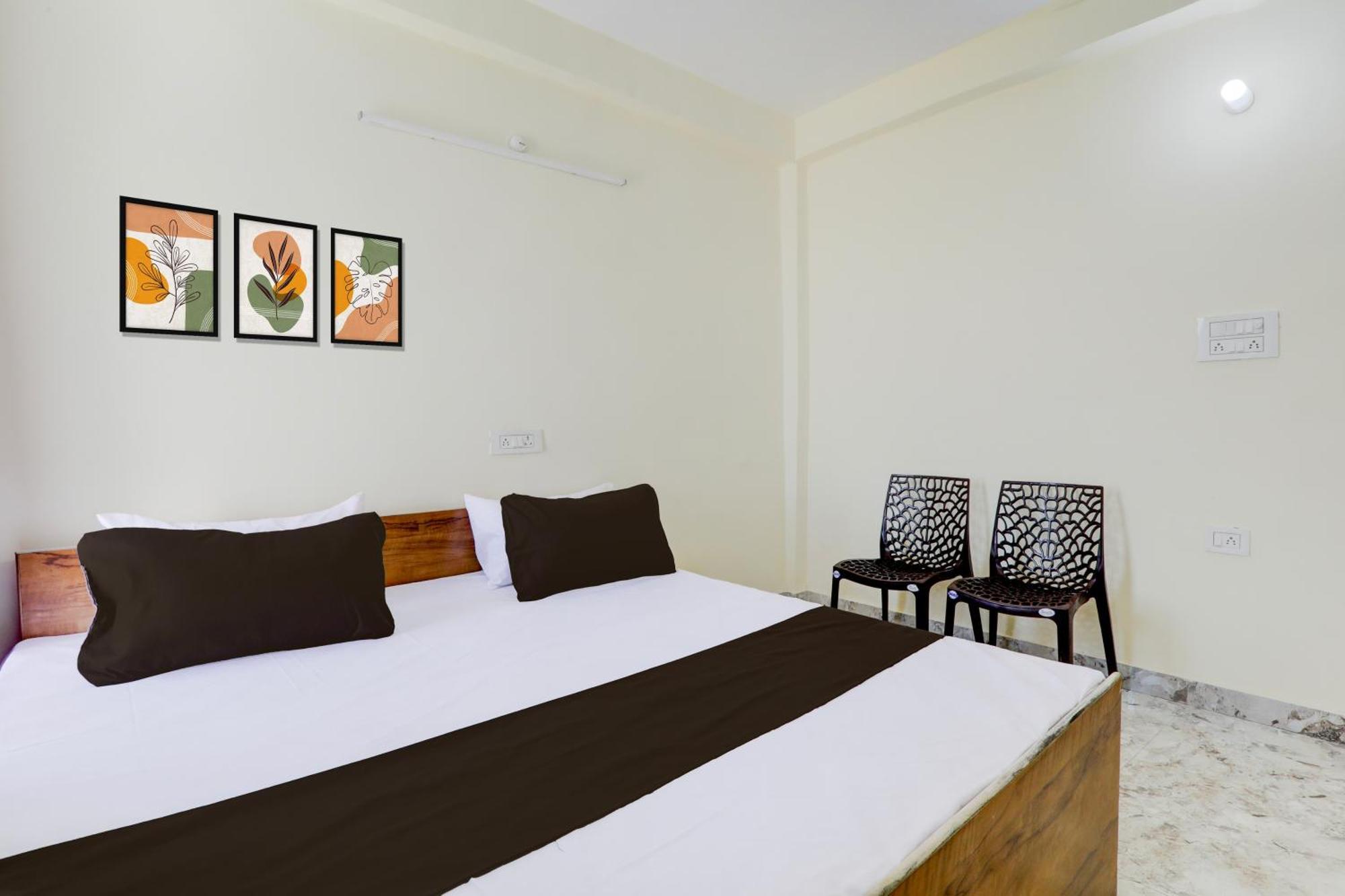 Hotel O Rn Chinhat Kültér fotó